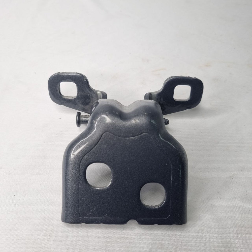 Dobradiça Porta Traseira Direita Renault Sandero 2008/2014 Usada