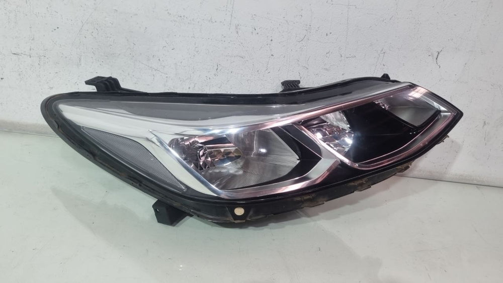 Farol Diant Dir GM Cruze 2016/2020 Usado