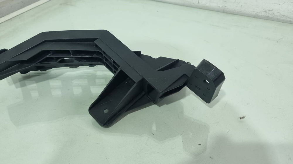 Suporte Para-choque Diant Esq GWM Haval H6 2023/2025