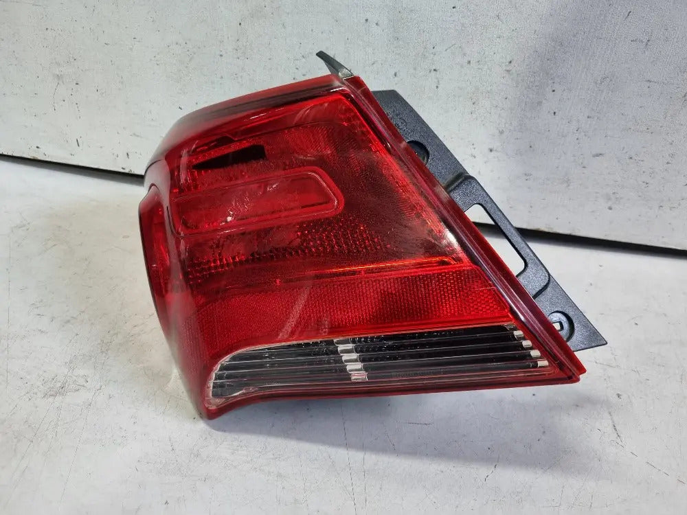 Lanterna Esquerda Chevrolet Prisma 2016/2019 Recuperada Ori.