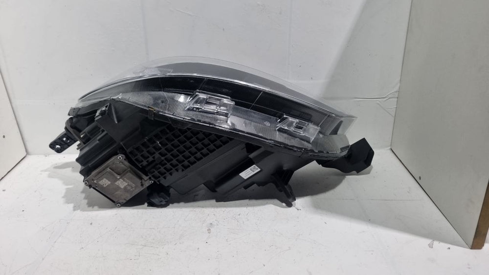 Farol Diant Dir Chery Tiggo 8 2024/2025