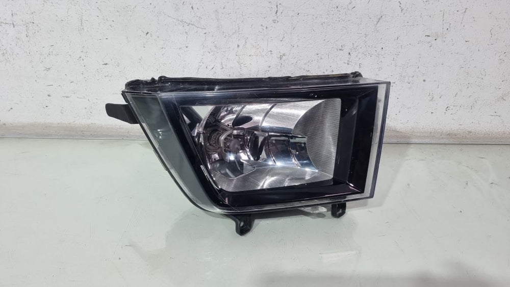 Farol Milha Direito VW CrossFox Saveiro Cross Gol 2017/2022 Usado