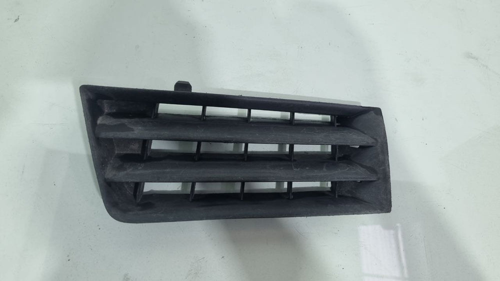 Grade Inferior Para-choque Diant Dir Volkswagen Golf 2000/2007