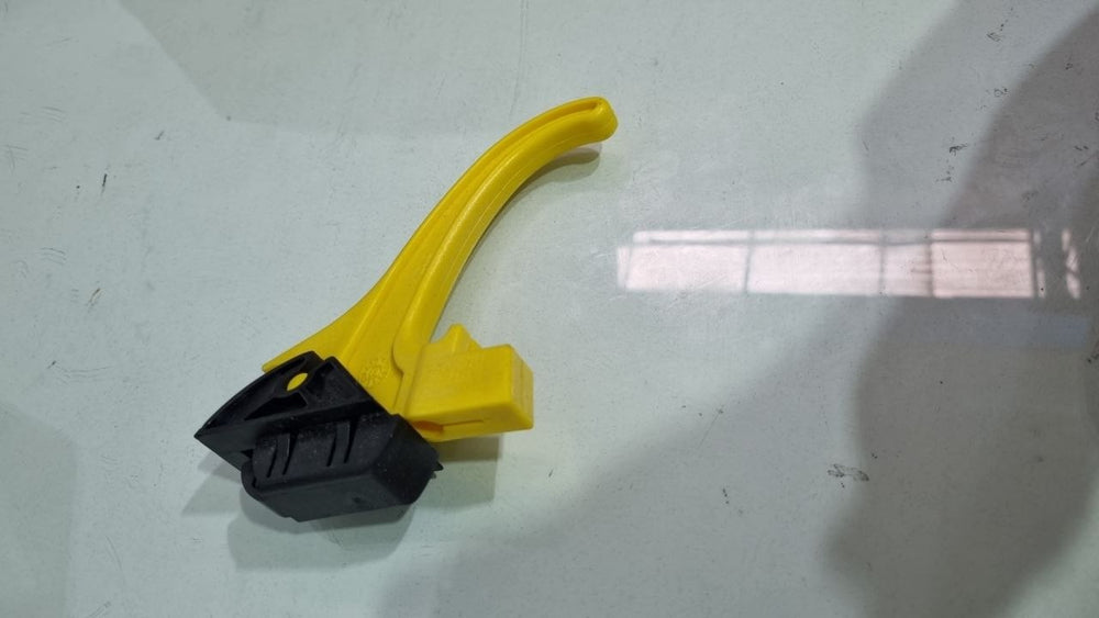 Alavanca Puxador Capo Fiat Siena 2001/2012