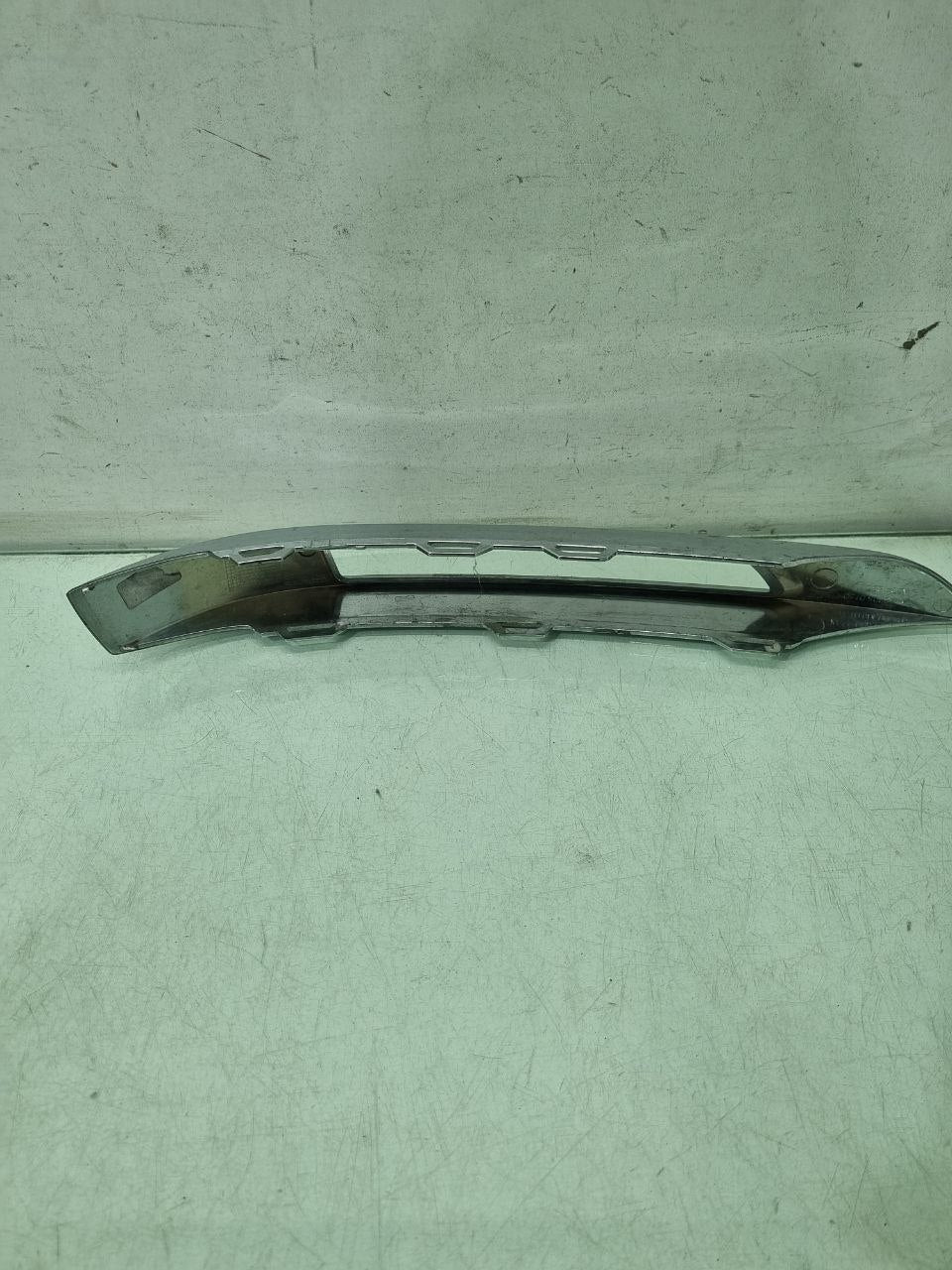 Friso Cromado Lateral Esquerdo Mercedes-Benz GLK 2014/2018 Usado
