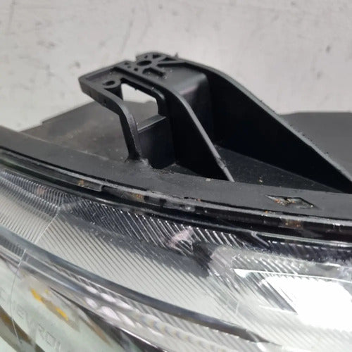 Farol Direito C/globo Optico Chevrolet Tracker 2020/2024 Direito/passageiro
