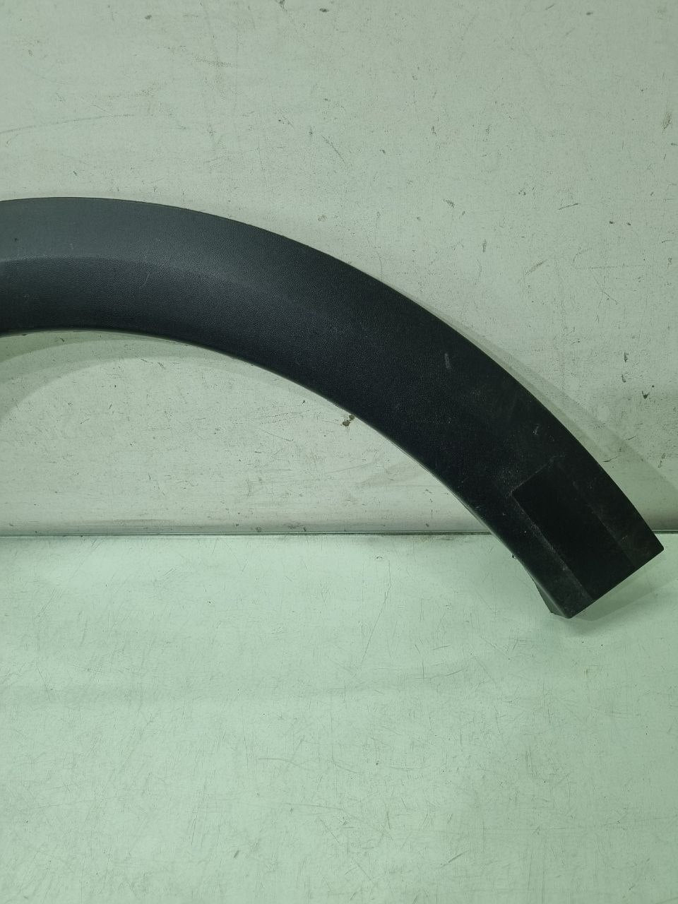Moldura Paralama Traseiro Esquerdo Volkswagen Gol G6 2013/2017 Usado