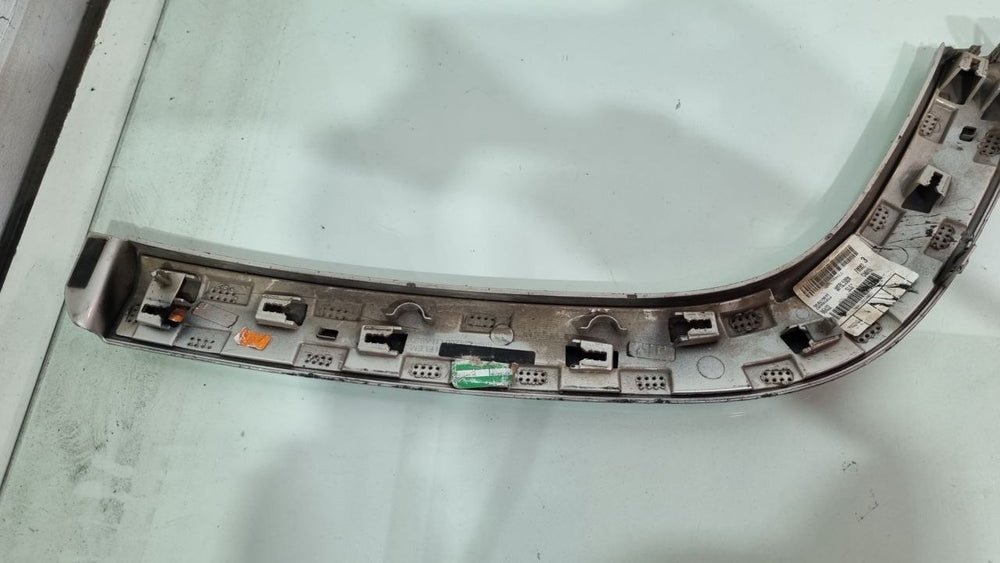 Aplique Para-lama Diant Esq Volkswagen Amarok 2010/2023