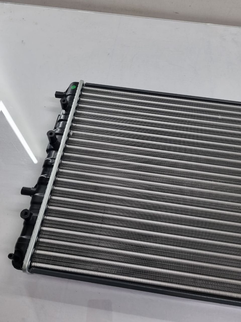 Radiador Agua Com Ar Condicionado Volkswagen Fox/CrossFox/SpaceFox/Gol/Voyage/Saveiro/Polo 2006/...