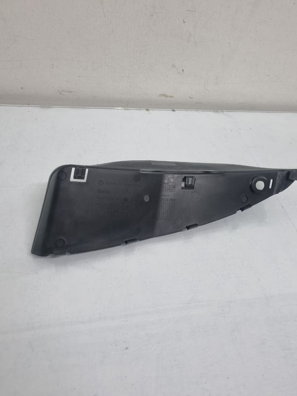 Spoiler Dianteiro Direito Volkswagen Amarok 2017/2021 Novo
