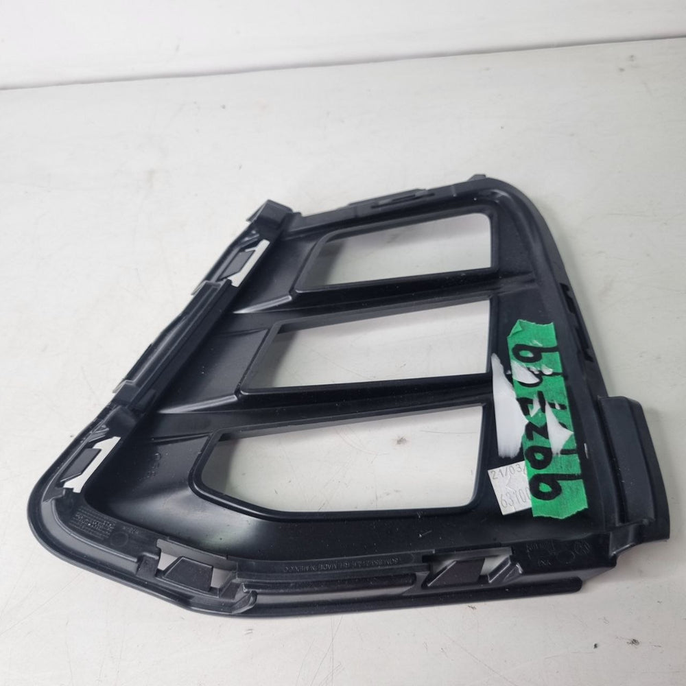 Aplique Moldura Cibie Diant Dir Volkswagen Golf GTI 2018/2020