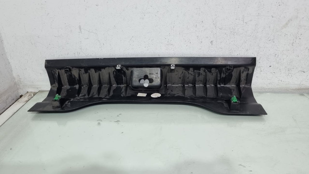 Acabamento Soleira Porta Malas Chevrolet Onix 2020/2024