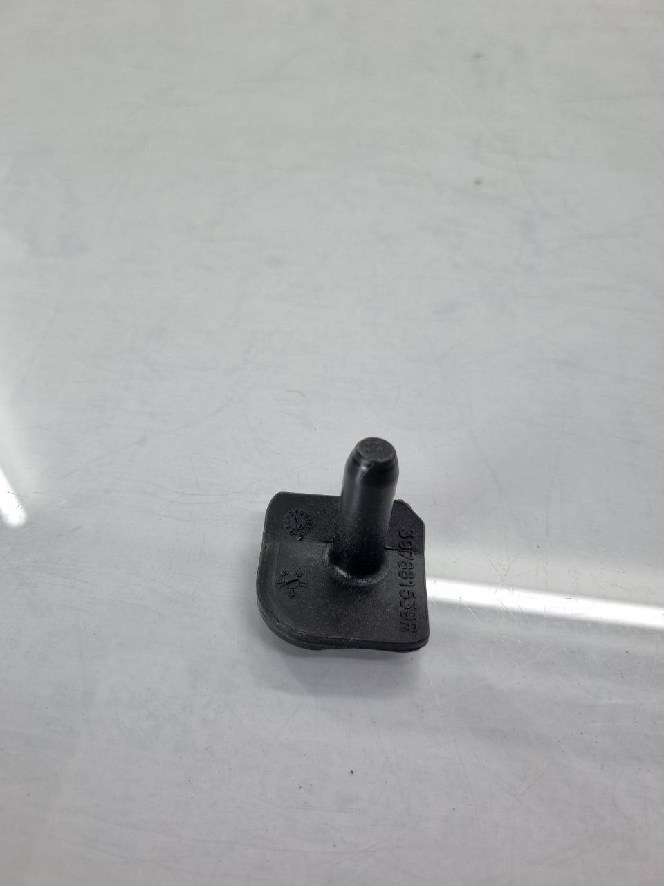 Pino Suporte Radiador Renault Logan/Clio/Captur/Duster 2013/2021 Novo
