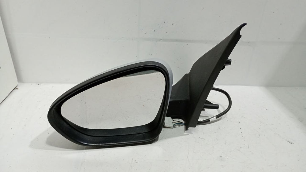 Retrovisor Lateral Esquerdo Fiat Argo Cronos 2017/2026 Usado