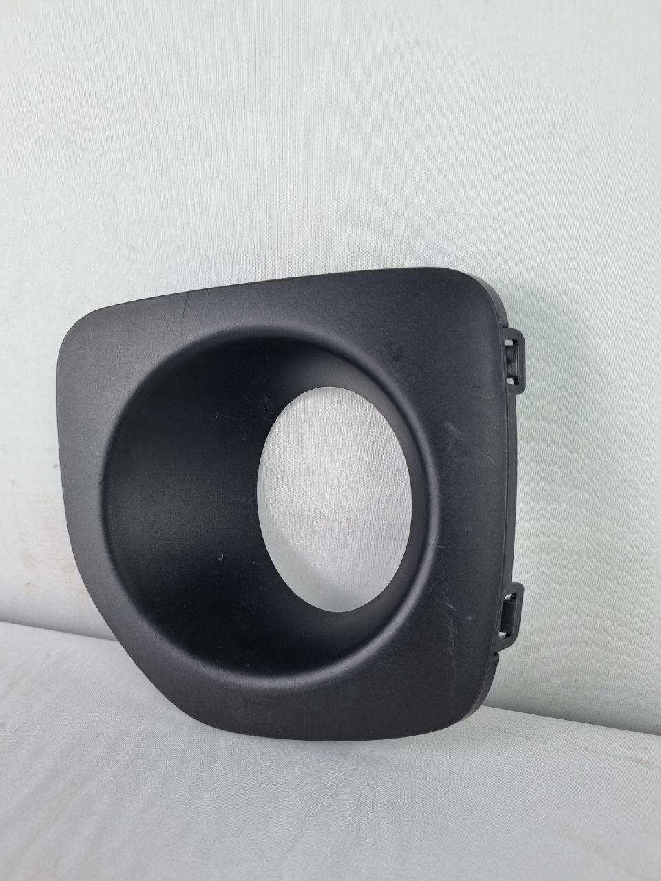 Moldura Farol Milha Diant Esq Suzuki Jimny 2003/2019