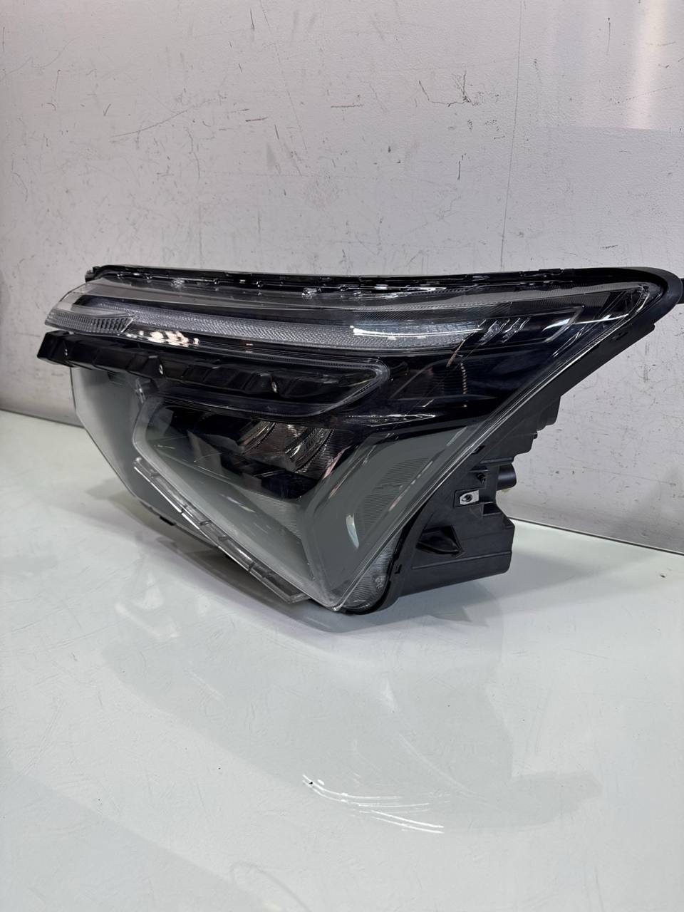 Farol Dianteiro Esquerdo Full LED Chevrolet Spin 2024/2026 Original