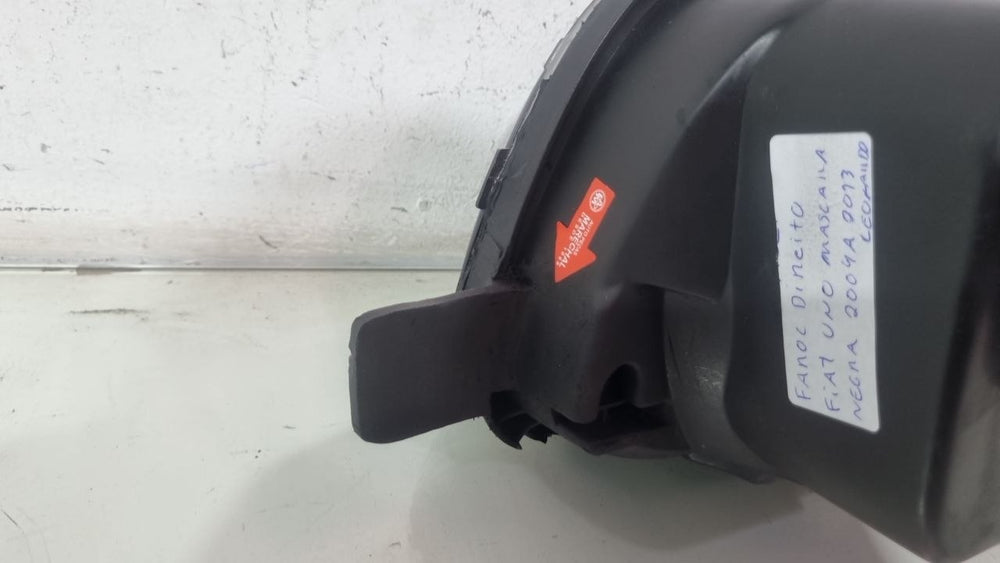 Farol Diant Dir Fiat Uno Mascara Negra 2009/2013