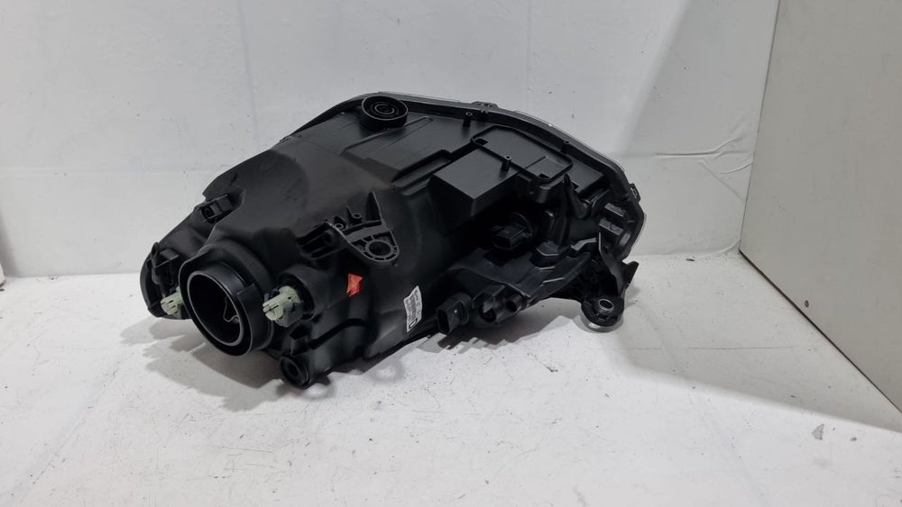 Farol Dianteiro Direito Volkswagen Up 2019/2021 Usado