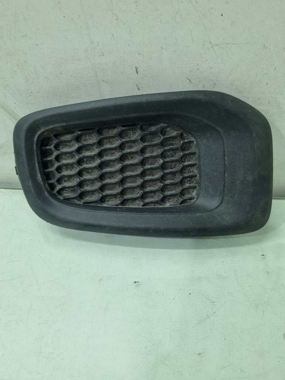 Moldura Grade Neblina Jeep Renegade 2017/2020 Usado