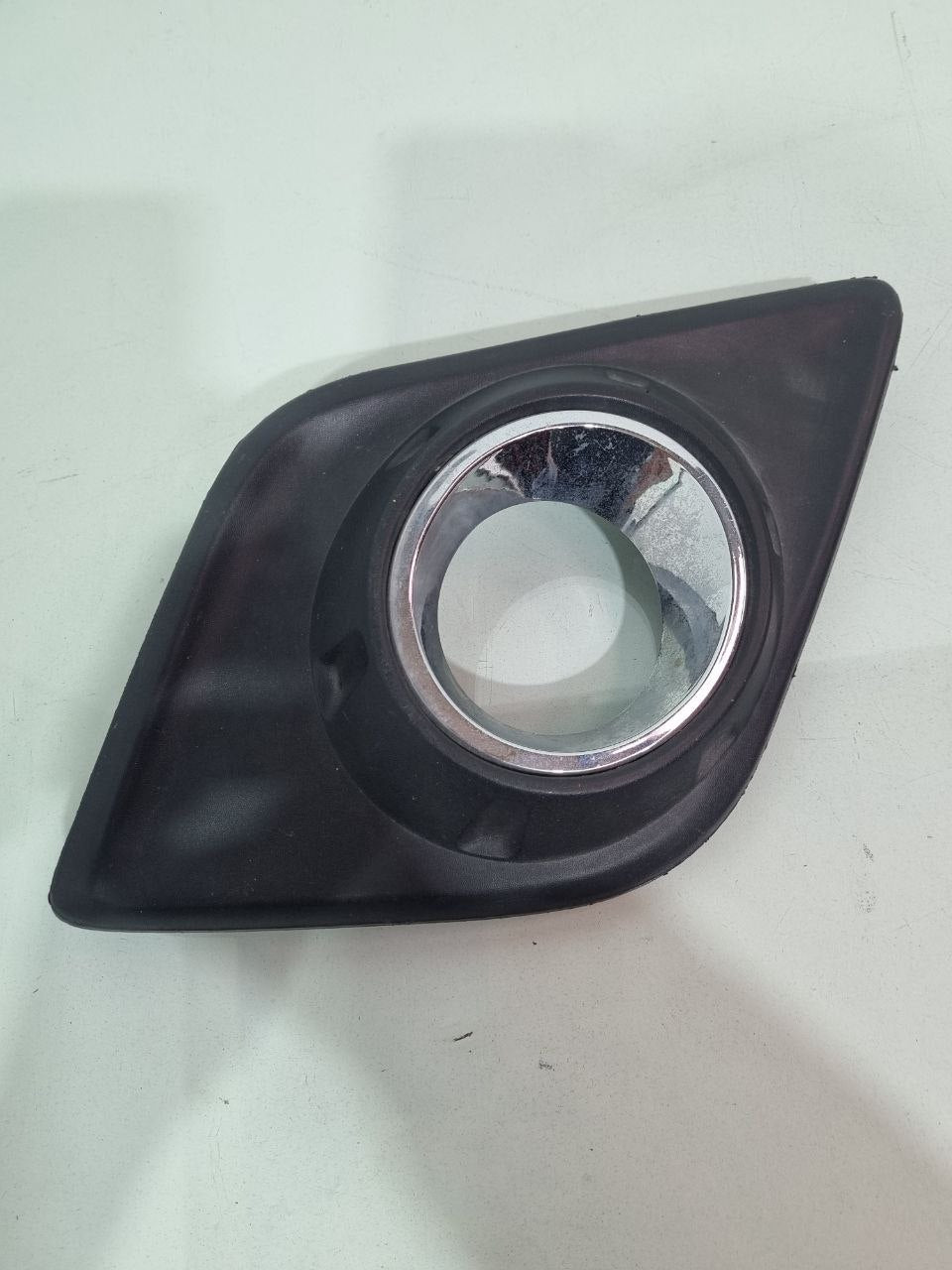 Moldura Milha Diant Esq Toyota Hilux 2016/2018