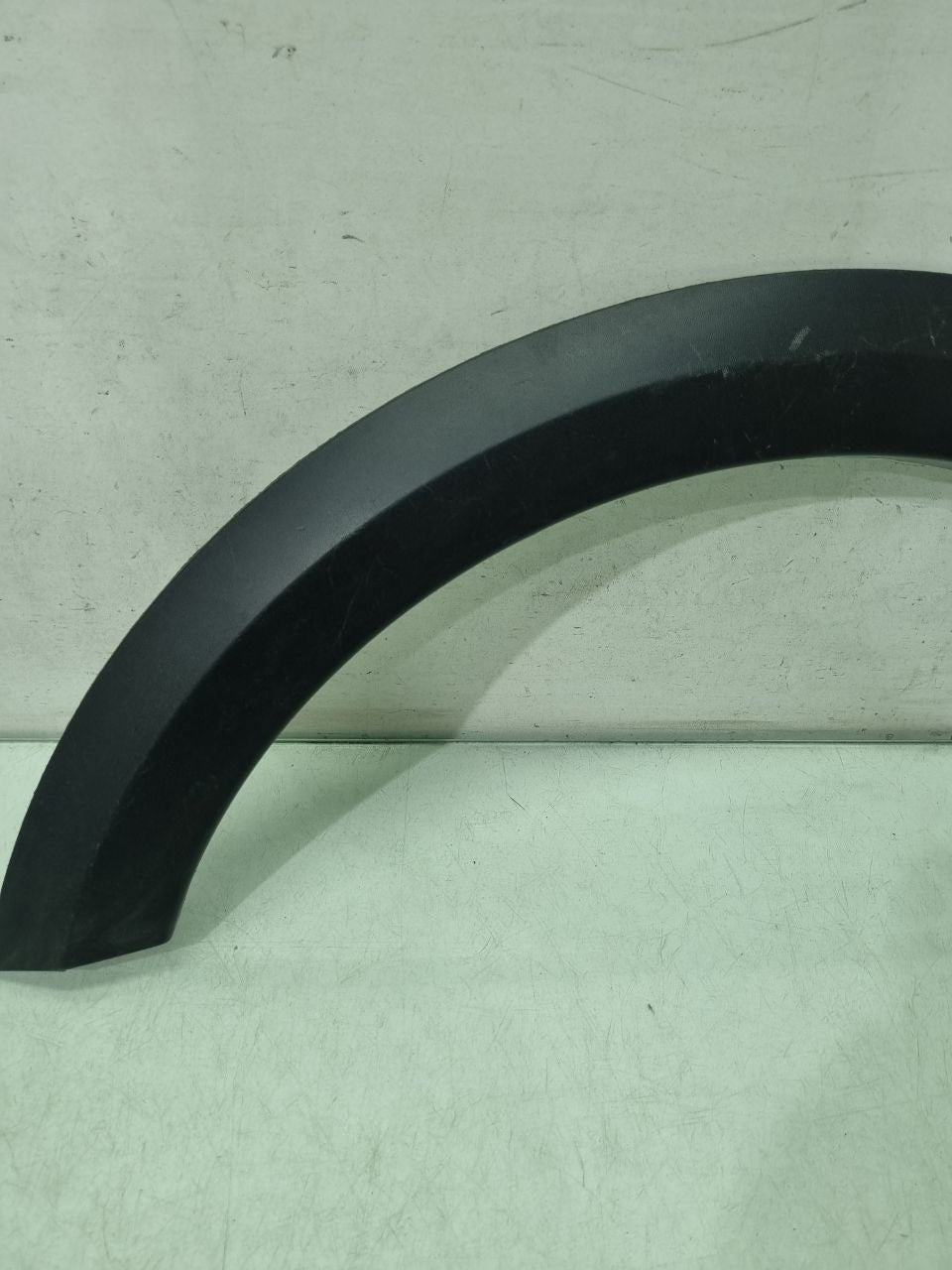 Moldura Paralama Traseiro Esquerdo Volkswagen Gol G6 2013/2017 Usado