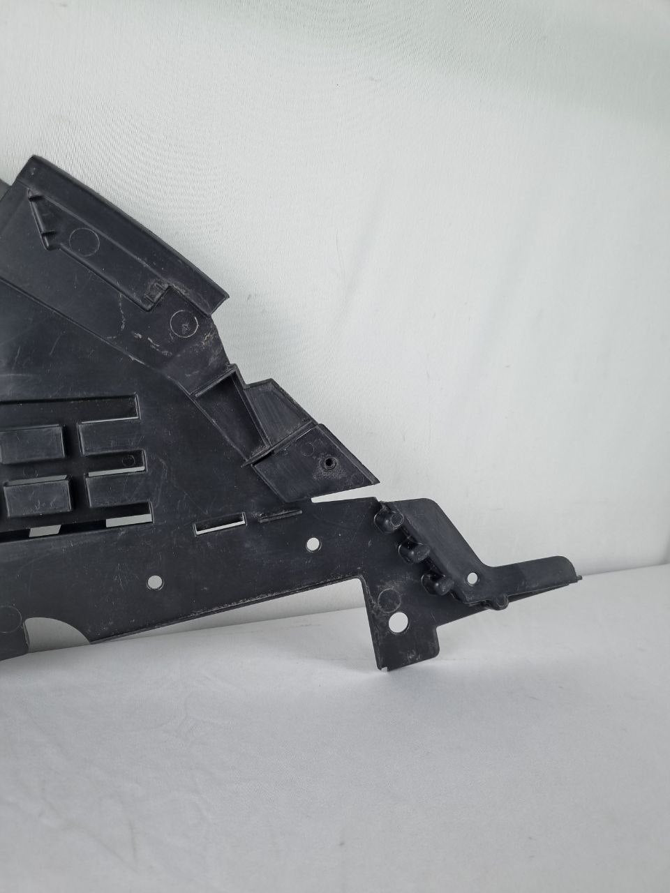 Suporte Parachoque Diant Esq Renault Duster 2016/2022