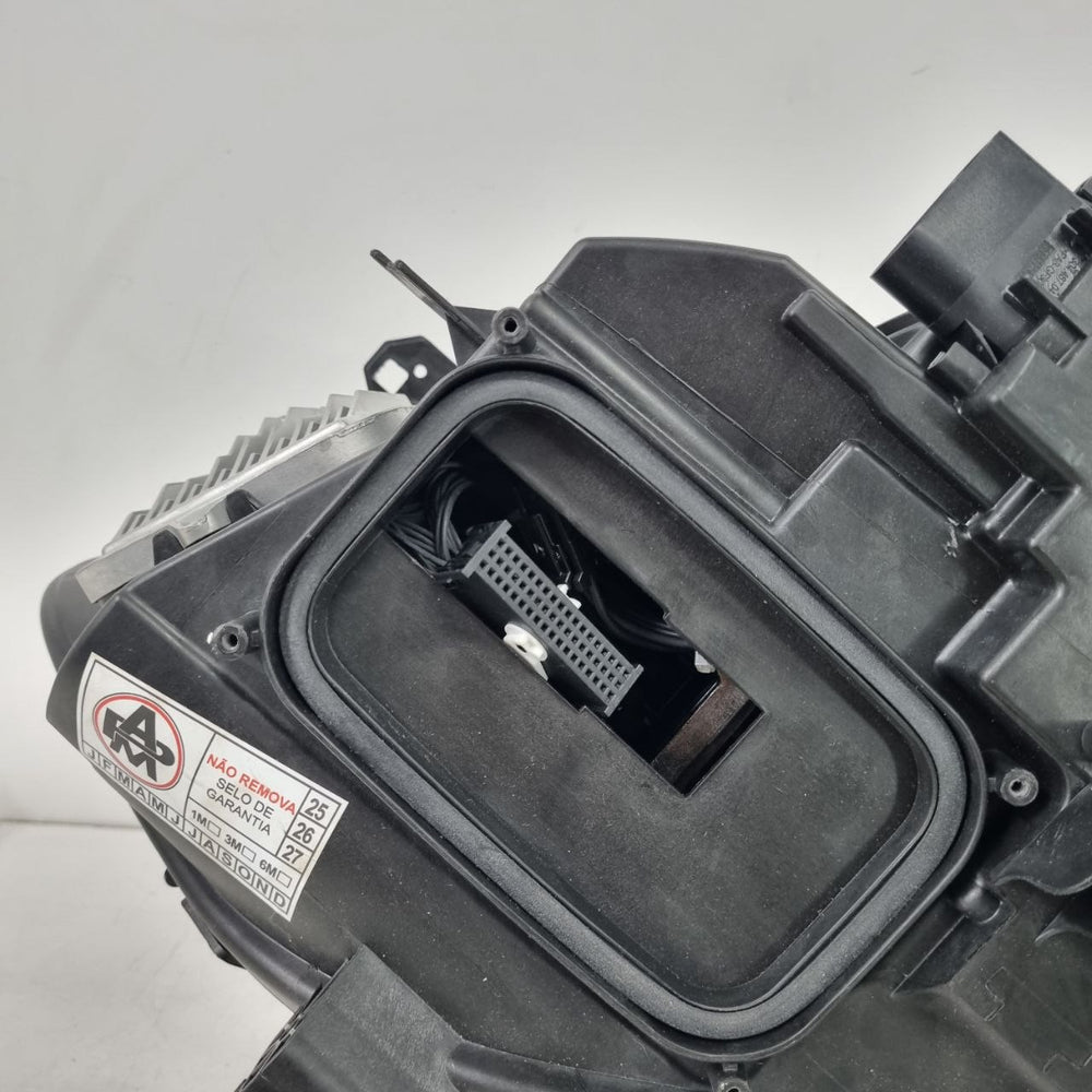Farol Diant Esq Mercedes-Benz Classe CLA 2014/2018