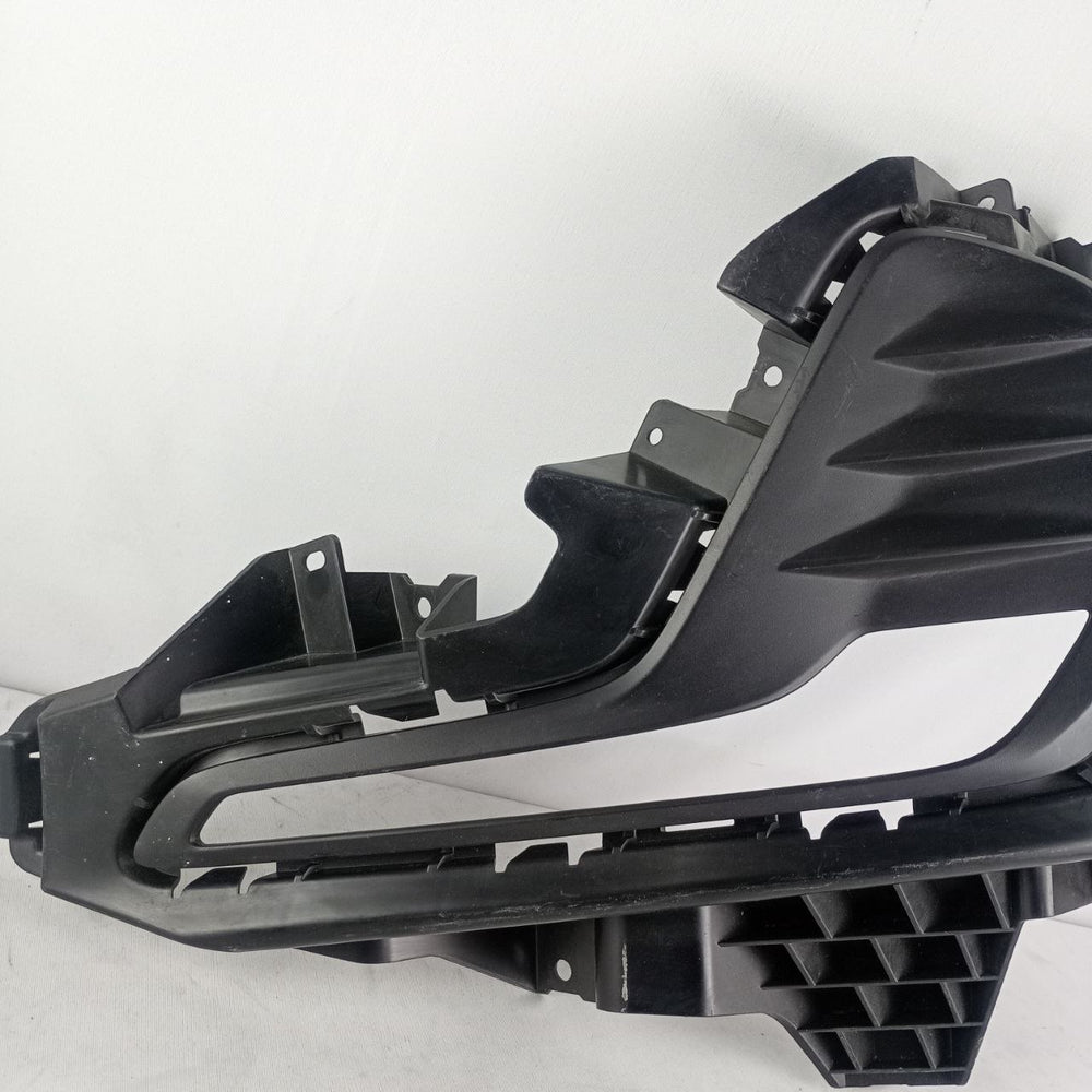 Moldura Farol Milha Dir GM Onix Onix Plus 2020/2026