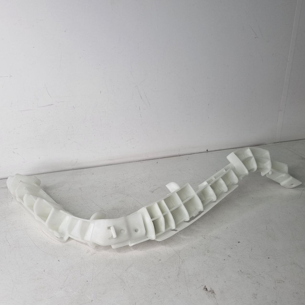 Guia Para-choque Tras Esq Chevrolet Captiva 2008/2017