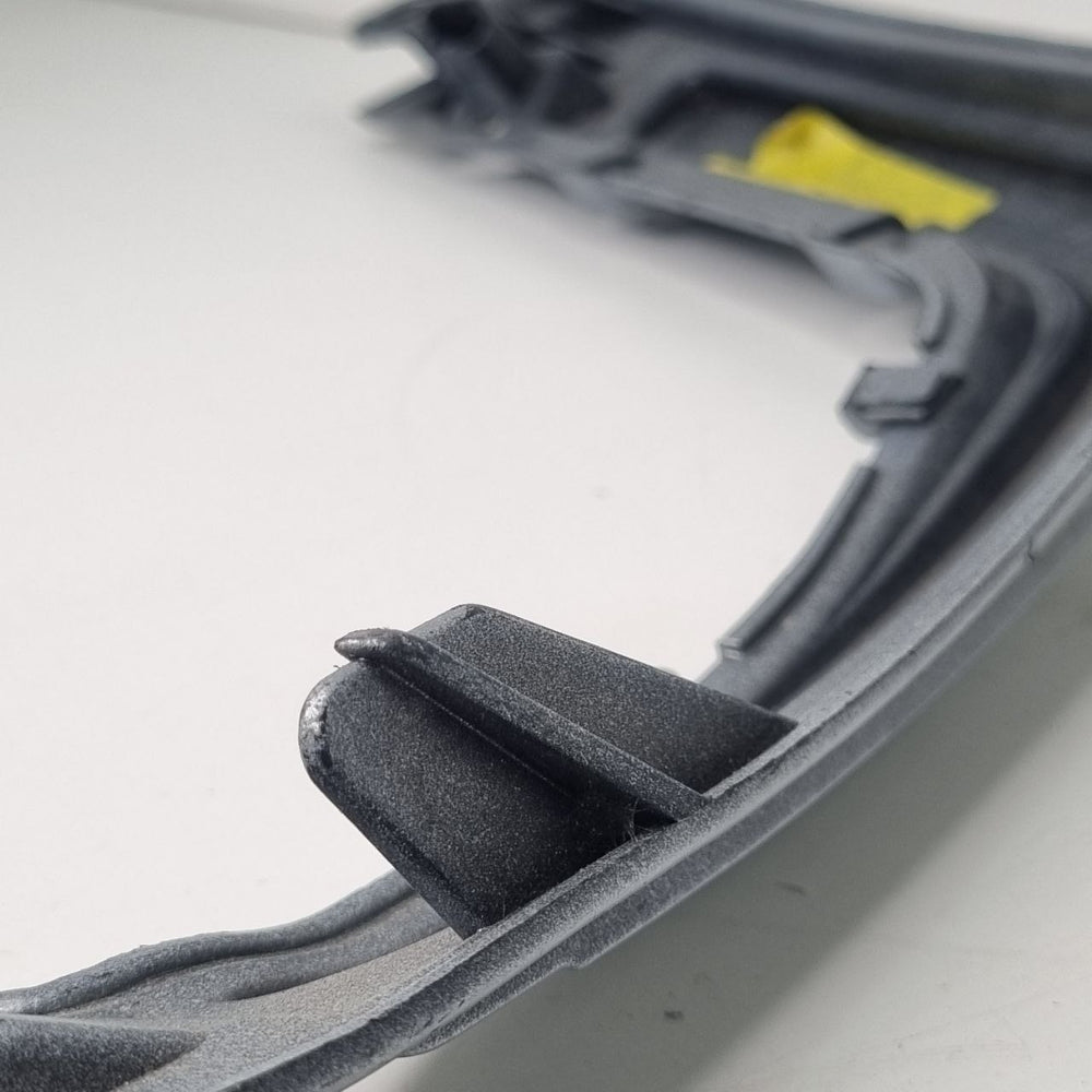Moldura Farol Dianteiro Direito Peugeot 308 2007/2015 Nova