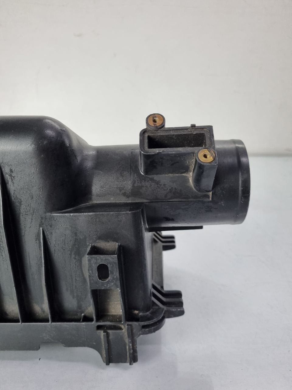 Tampa Caixa Filtro Ar Nissan Kicks/Versa 2016/2023