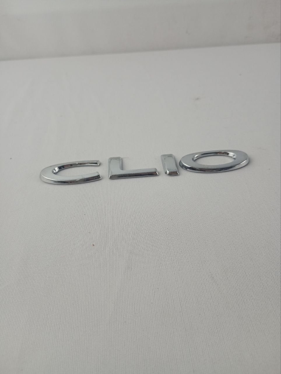 Emblema Traseiro Renault Clio 2013/2016 Novo