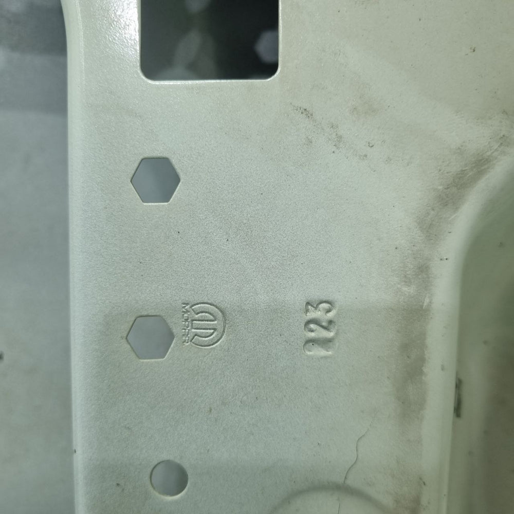 Porta Diant Esq Fiat Toro 2016/2024 Usada