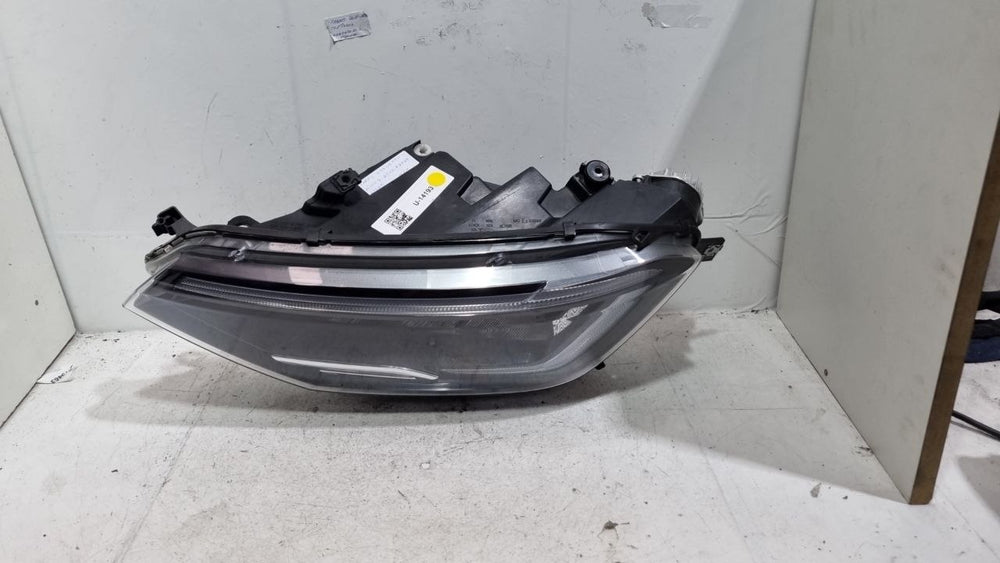 Farol lado esquerdo led Volkswagen nivus 2022 a 2025