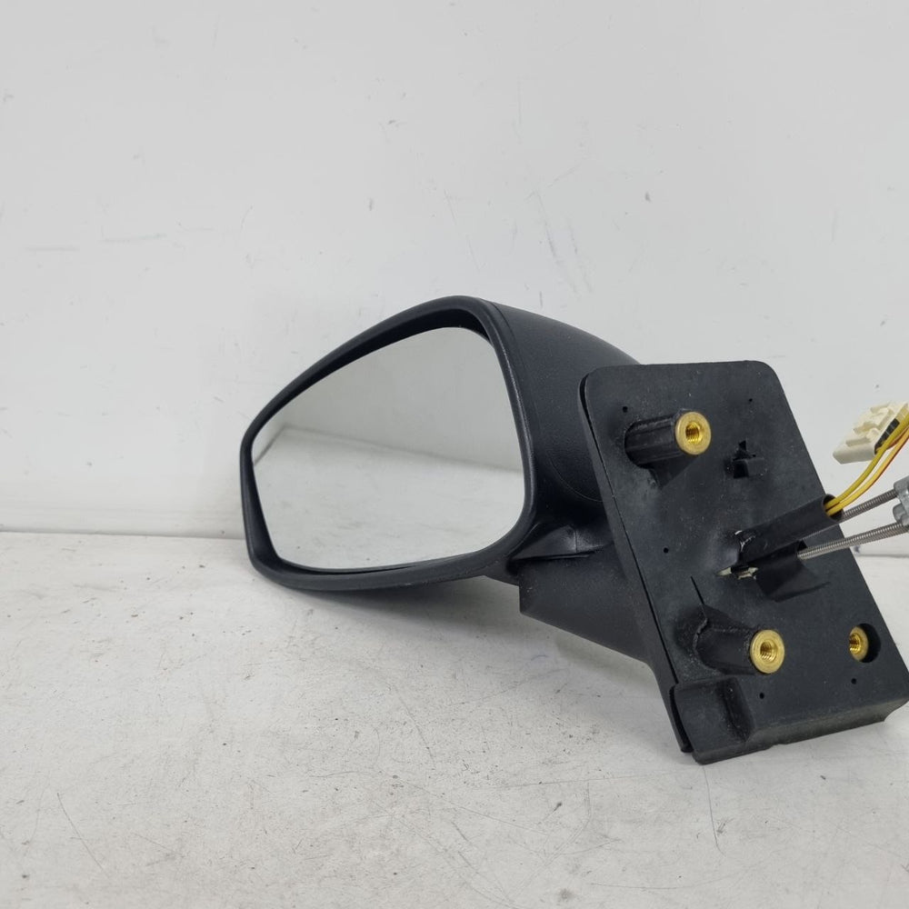 Retrovisor Esq Fiat Idea 2004/2010