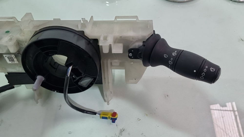 Chave de Seta com Airbag Renault Sandero Logan Duster 2014/2026