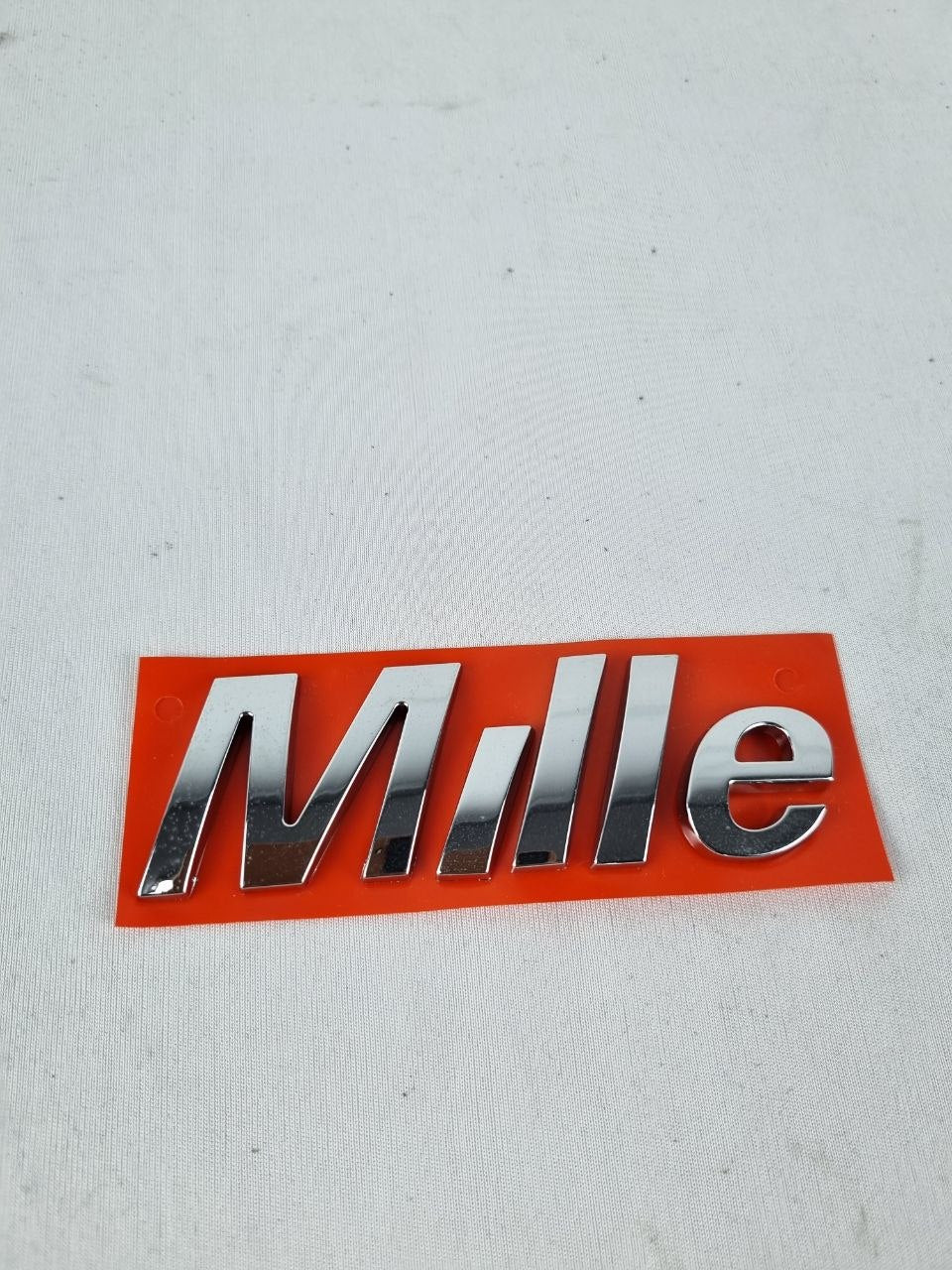 Emblema Traseiro Fiat Uno Mille 2004/2013 Novo