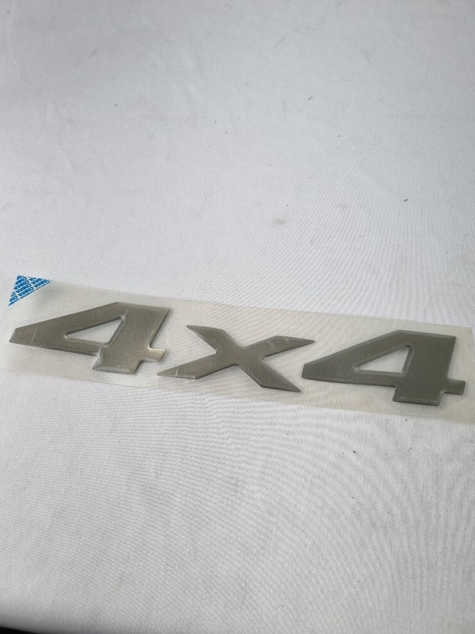 Emblema Lat 4x4 Prata Chevrolet S10 2003/2011