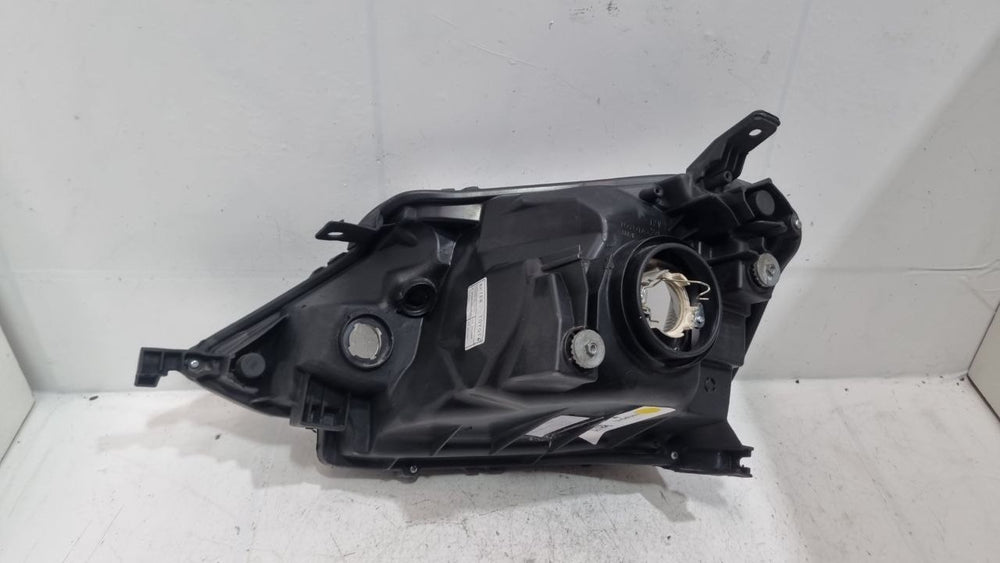 Farol Diant Dir Toyota Etios 2013/2019