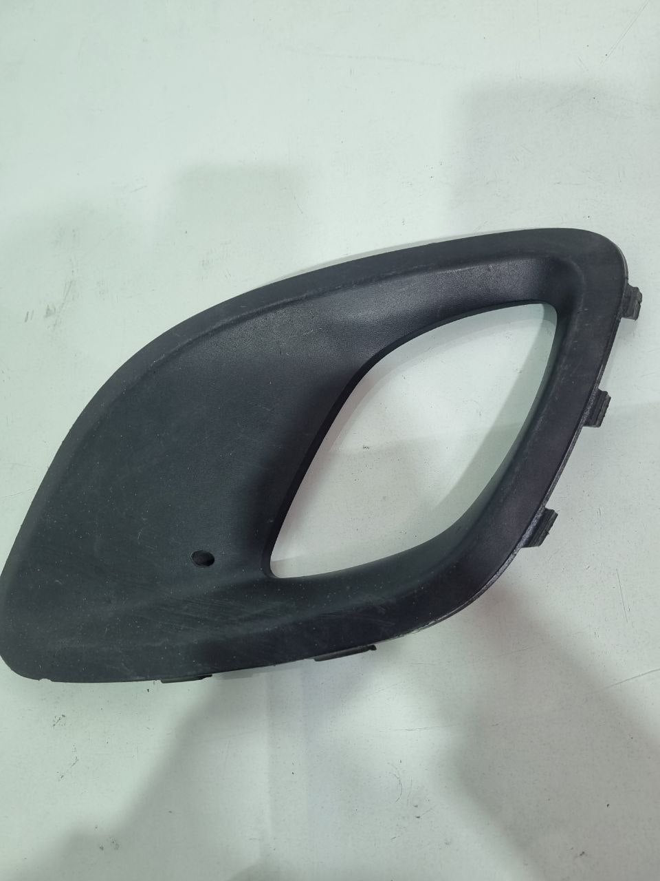 Moldura Farol de Milha Esq Kia Picanto 2012/2015