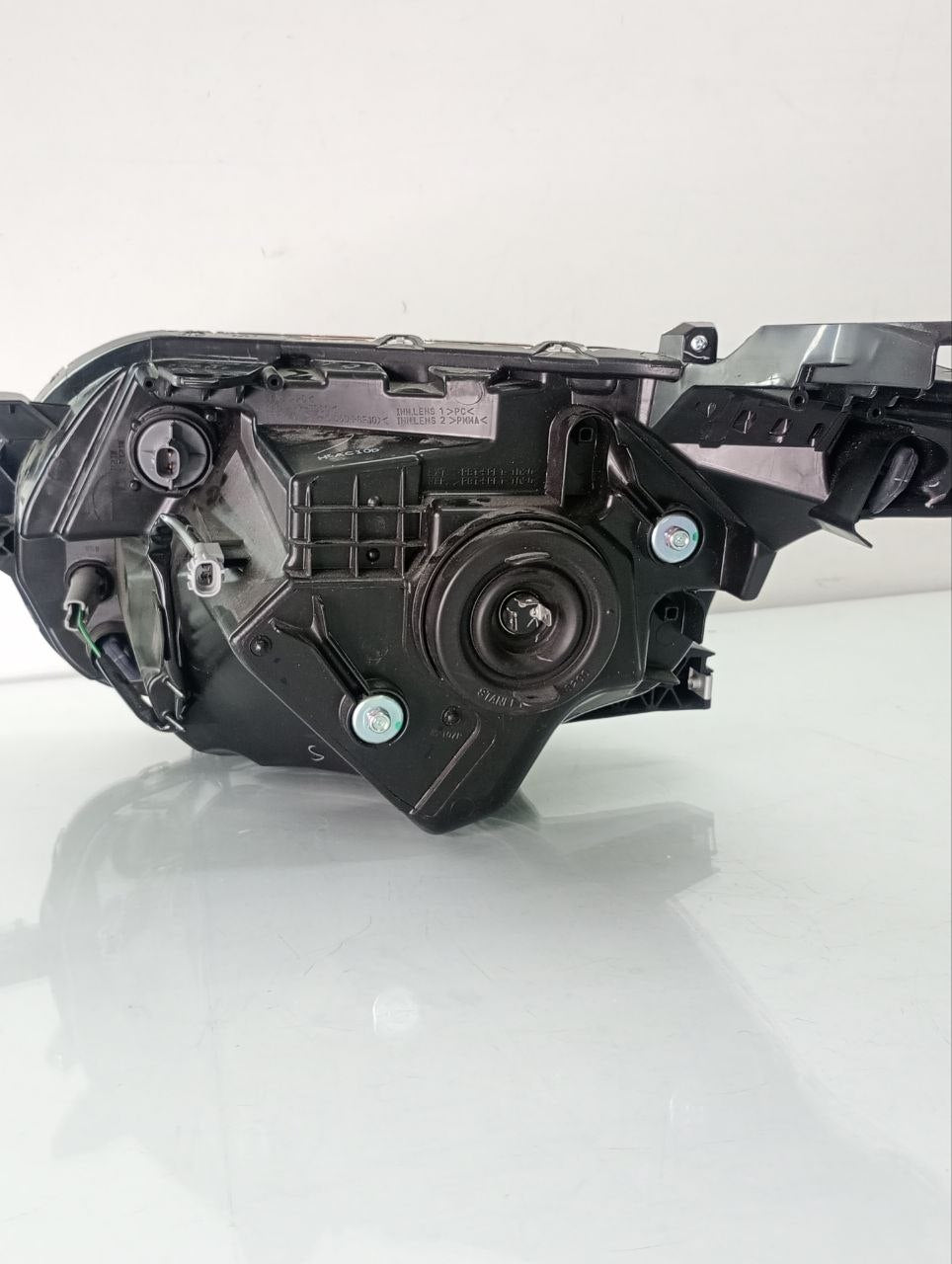 Farol Masca Negra Dianteiro Dir. Mitsubishi L200/triton