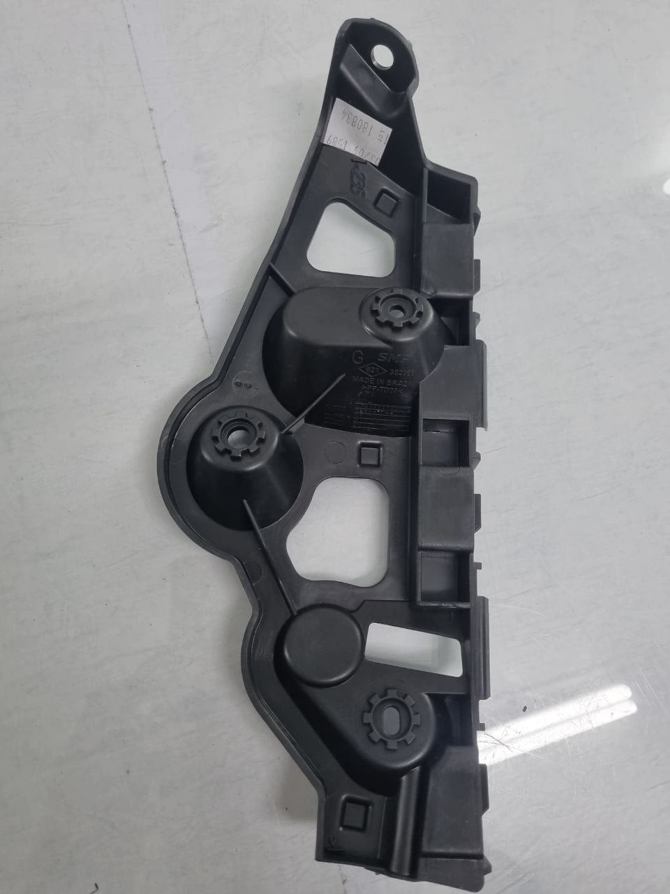 Guia Suporte Parachoque Traseiro Renault Sandero 2015/2020 Novo