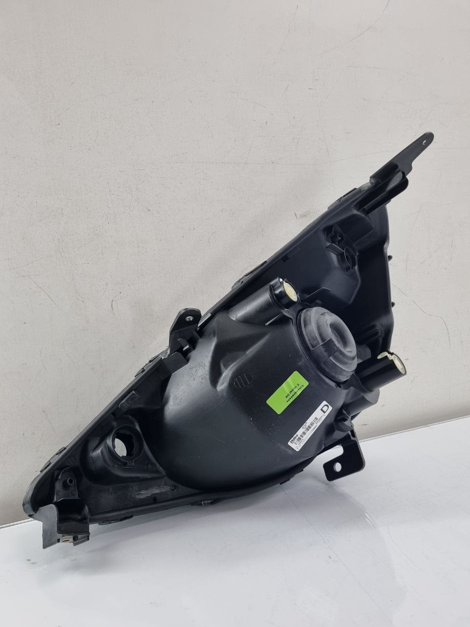 Farol Direito Fit 2003/2008 Masc Negra Original