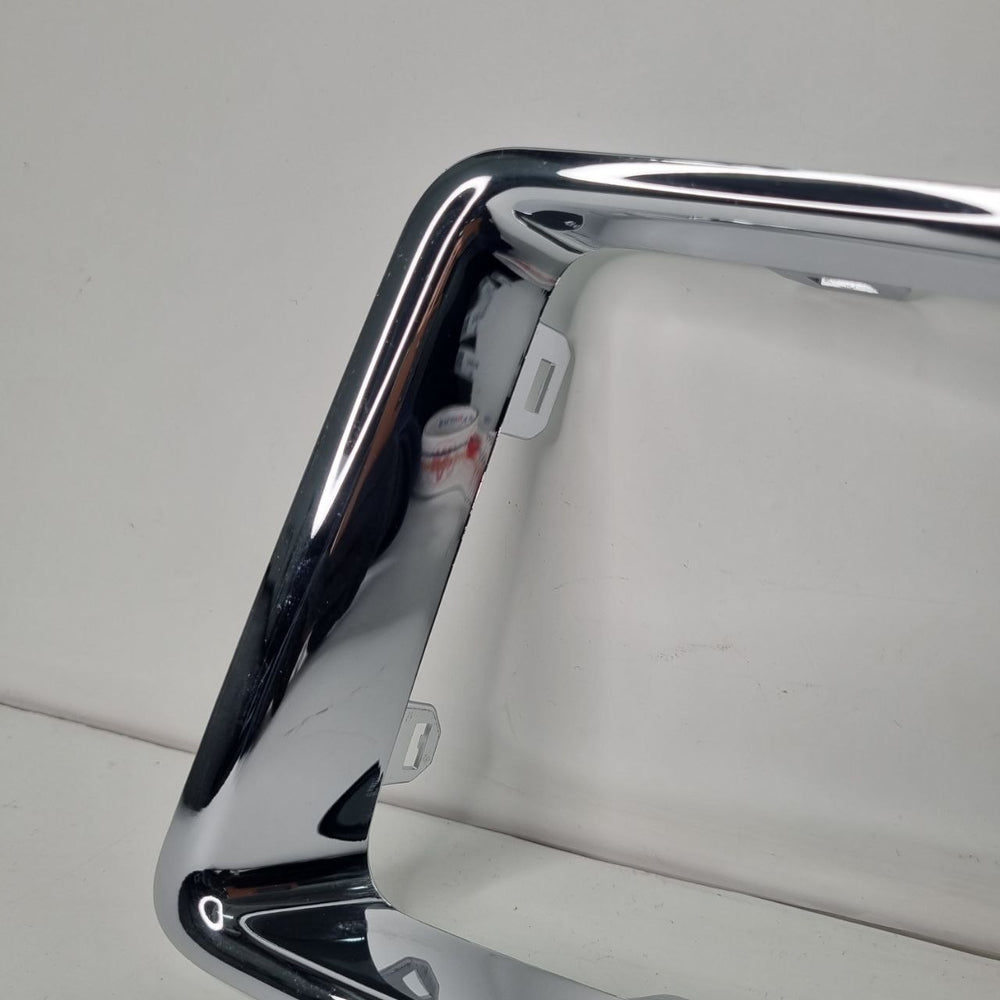 Moldura Farol Dianteiro Direito Renault Sandero 2012/2014 Nova