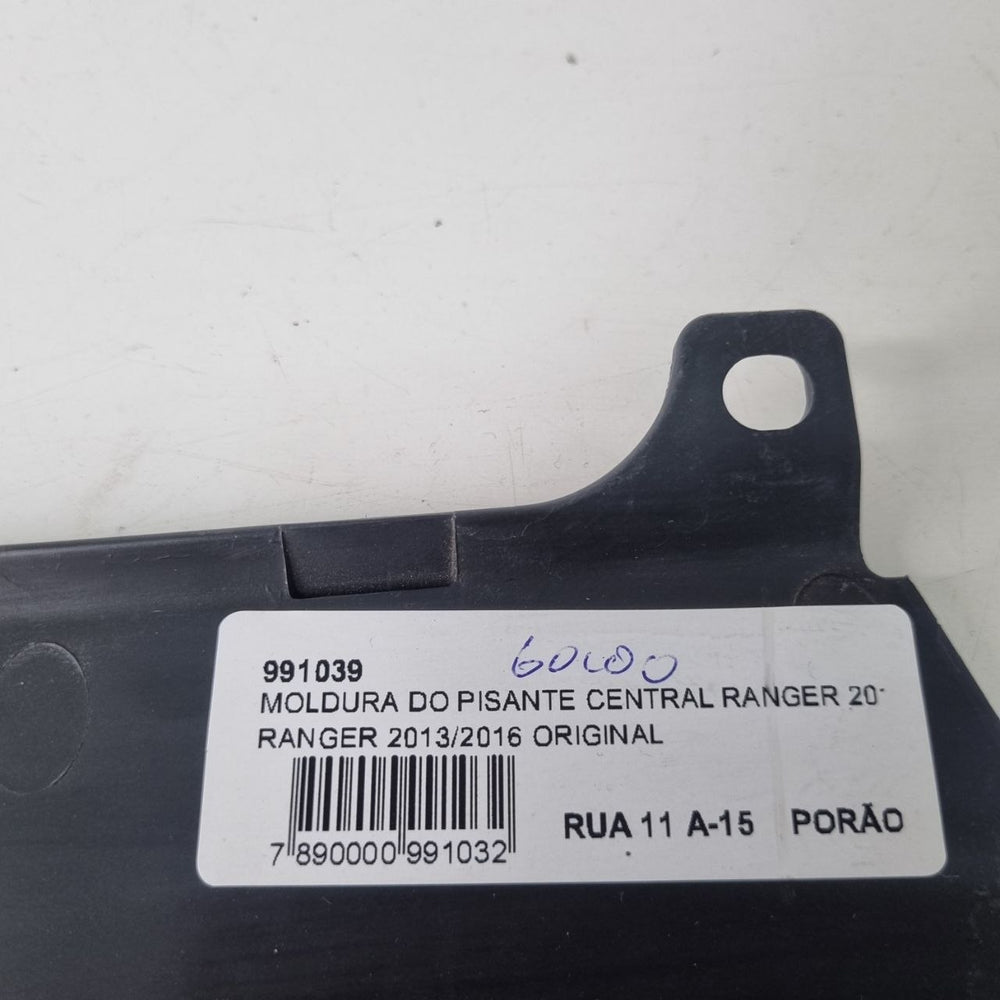Moldura Pisante Central Ford Ranger 2013/2016