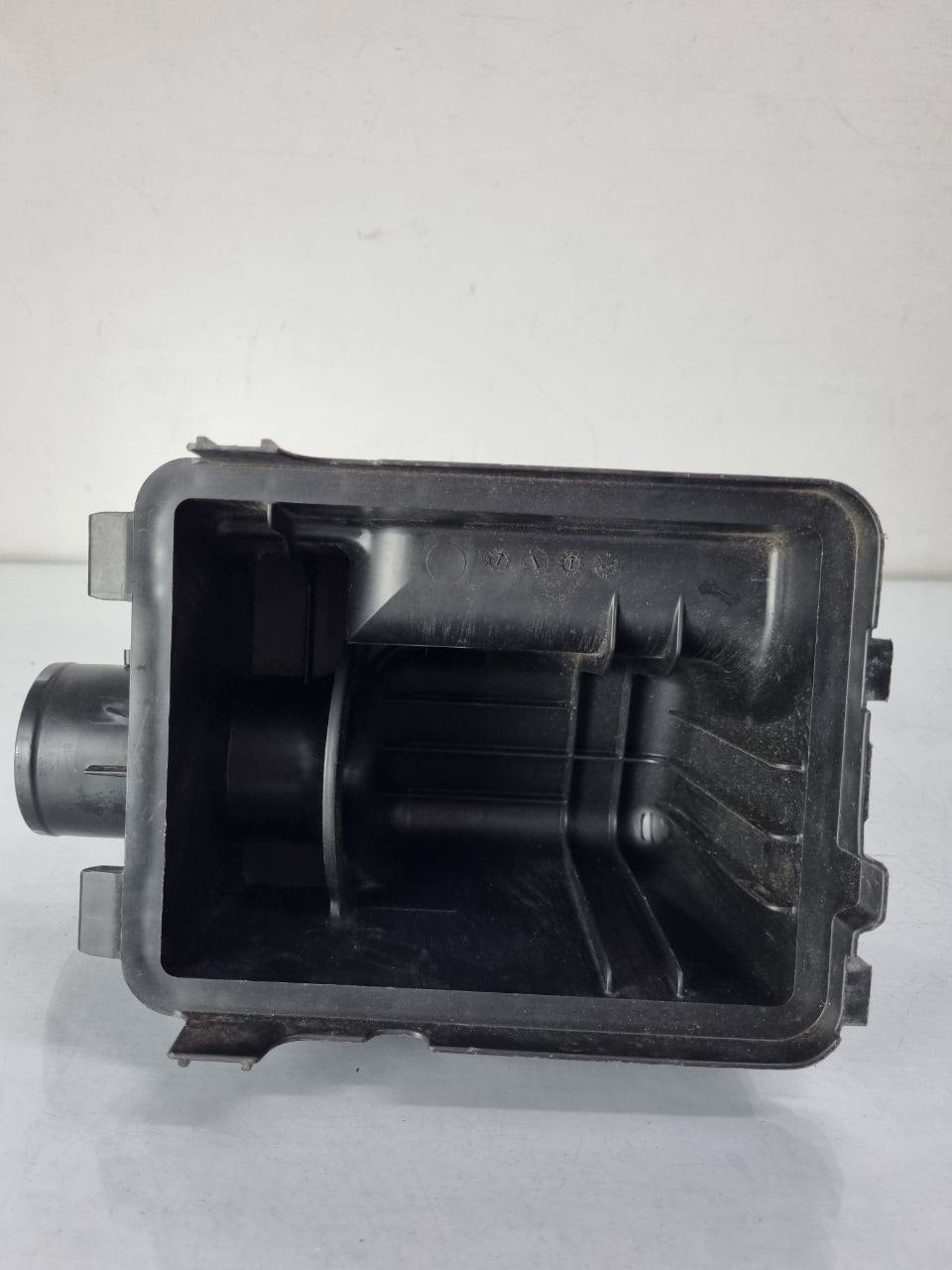 Tampa Caixa Filtro Ar Nissan Kicks/Versa 2016/2023