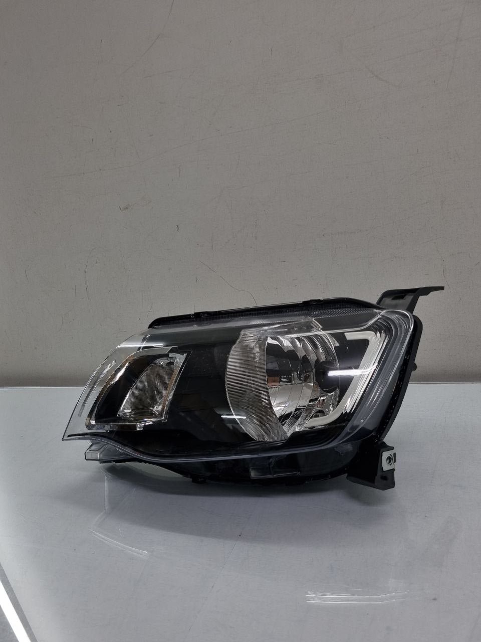 Farol Esquerdo Kwid 2017/2022