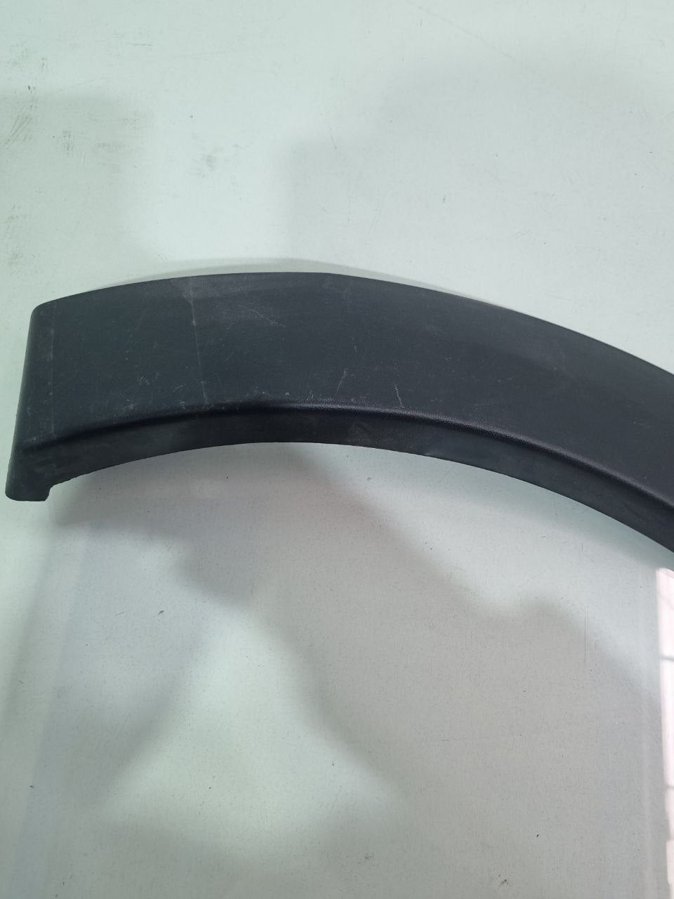 Moldura Parachoque Tras Dir Volkswagen Saveiro G5 G6 2010/2014
