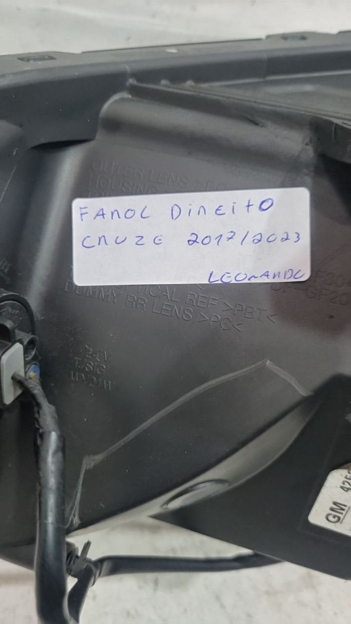 Farol Diant Dir Chevrolet Cruze 2017/2023 - Original