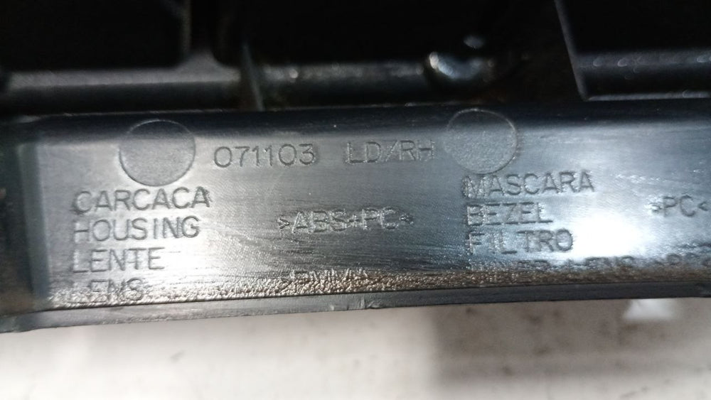 Lanterna Tras Dir Fiat Uno 2015/2021